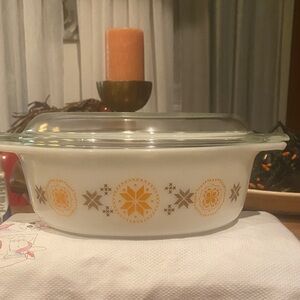 Vtg PYREX 045 Town & Country 1.5 Qt Casserole Dish W Lid Orange & Brown EUC
